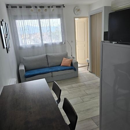 Studio Climatise 50 M.Du Port Сен-Сиприен Экстерьер фото